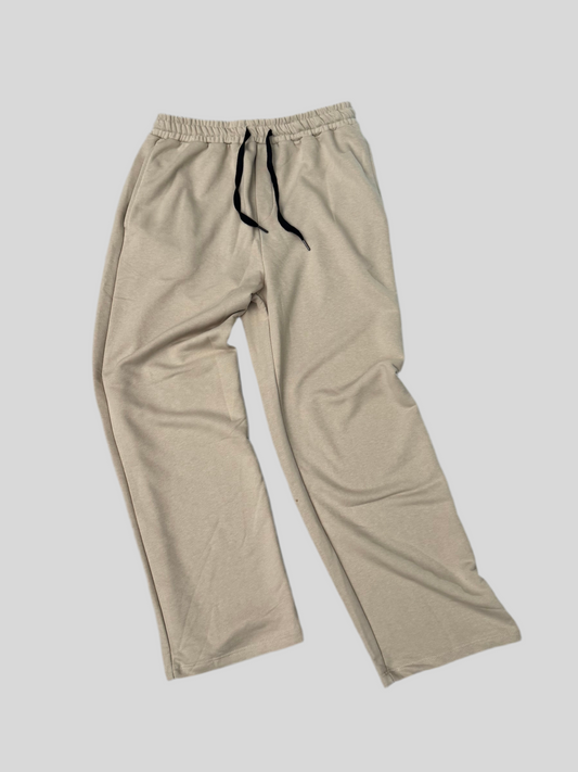 Essentials flared jogger Beige